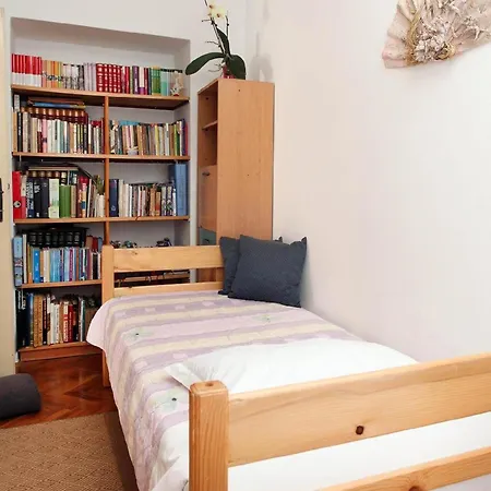 Ferienwohnung Fuer 7 Personen Ca 100 Qm In Banjole, Istrien Istrische Riviera